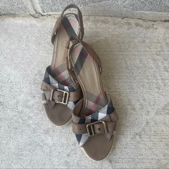Burberry Shoes - Y2K Burberry Classic Leather Wedge Summer Sandal Women’s 38.5 (8)